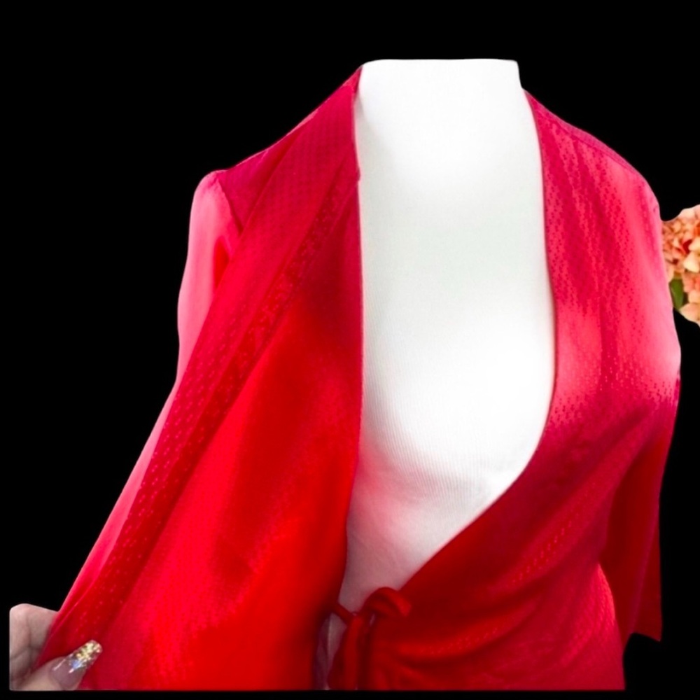 Authentic Vintage late 1940’s Robe
Movie Star Glam Red Kimono - Picture 7 of 9